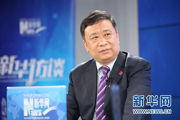 图为中国盐业总公司党委书记,董事长李耀强做客新华网访谈间.