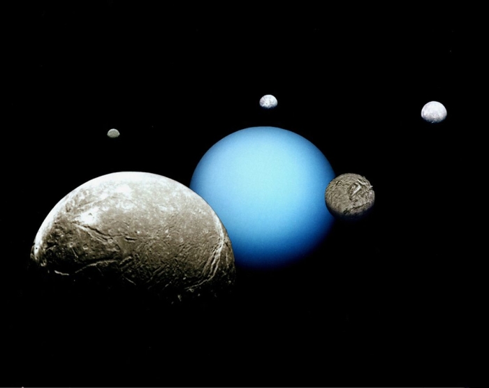 天王星,五个主要卫星